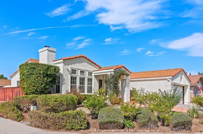 property at 4952 Lake Shore Ct