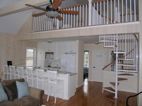 99 N Shore Blvd in Sandwich, MA - Building Photo - Building Photo