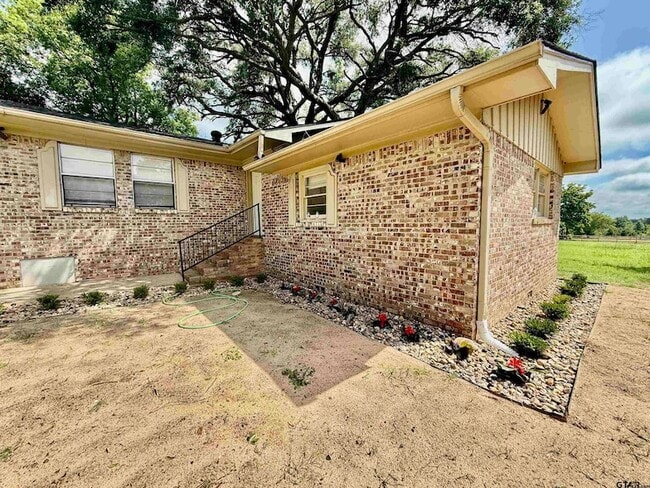 property at 15106 County Rd 431