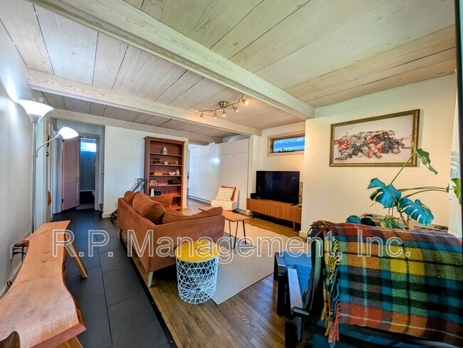 3604 44th Ave S in Minneapolis, MN - Building Photo - Building Photo