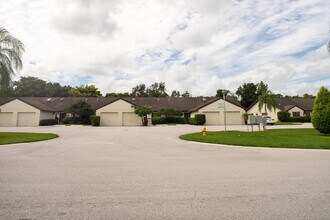 1544 SW Silver Pine Way-Unit -104 in Palm City, FL - Building Photo - Building Photo