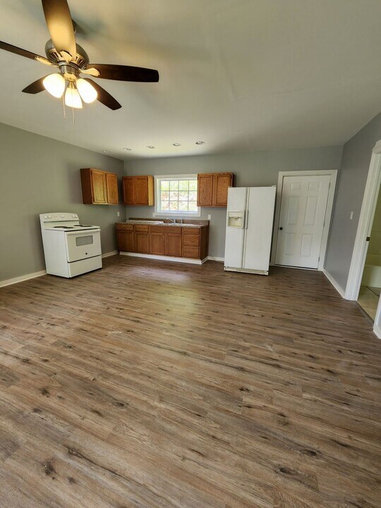 3037 Legg Ln in Knoxville, TN - Building Photo