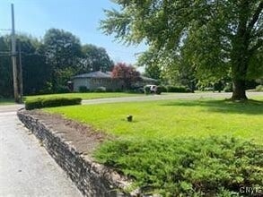 106 Erregger Rd in Syracuse, NY - Building Photo - Building Photo