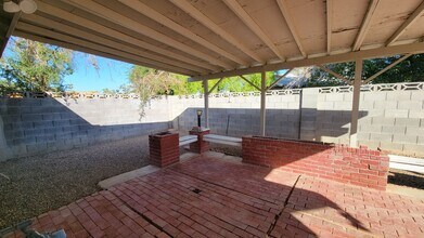 4768 Rita Dr in Las Vegas, NV - Building Photo - Building Photo