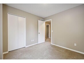 9351 Polaris Ln N in Maple Grove, MN - Building Photo - Building Photo