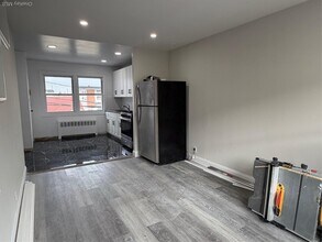 830 E Broadway in Long Beach, NY - Building Photo - Building Photo