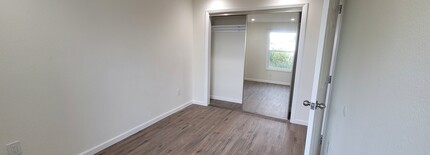 648 10th Ave, Unit Renovated 1br 1ba plus de in San Francisco, CA - Foto de edificio - Building Photo