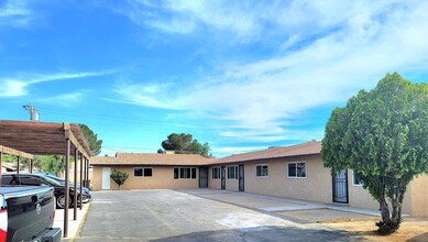 20381 Zuni Rd in Apple Valley, CA - Building Photo - Building Photo