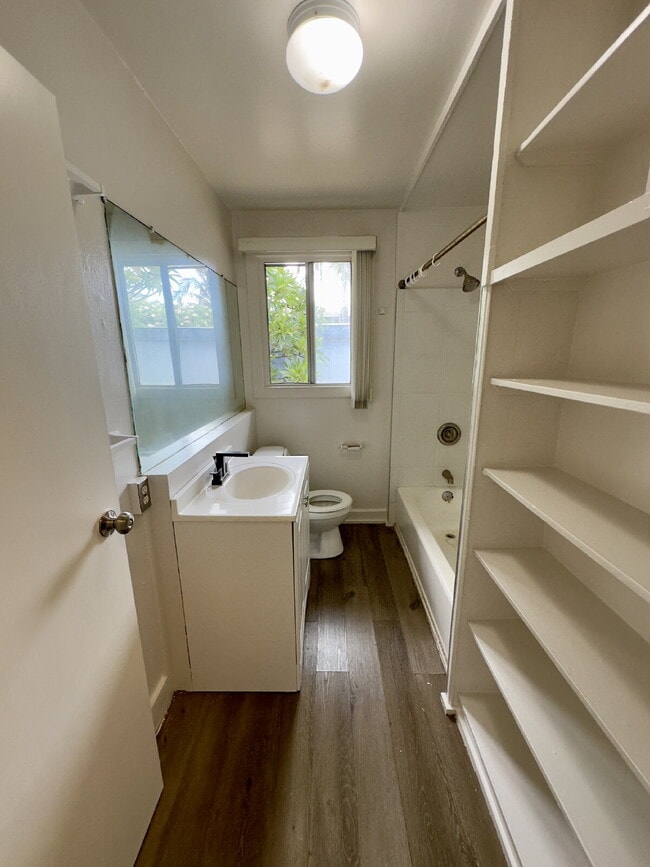 property at 1-677 Pohakupuna Rd