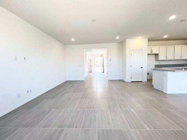 5892 Sunset Creek St in Enterprise, NV - Building Photo - Building Photo