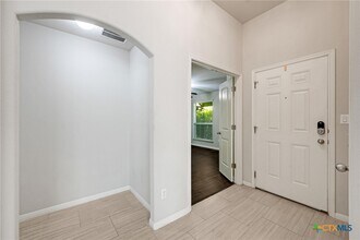 2500 Highland Haven Dr in Austin, TX - Building Photo - Building Photo
