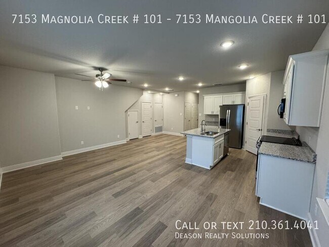 7153 Magnolia Pass in San Antonio, TX - Foto de edificio - Building Photo