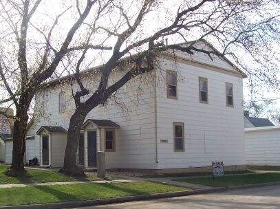 1014 NW 2nd Ave in Devils Lake, ND - Building Photo