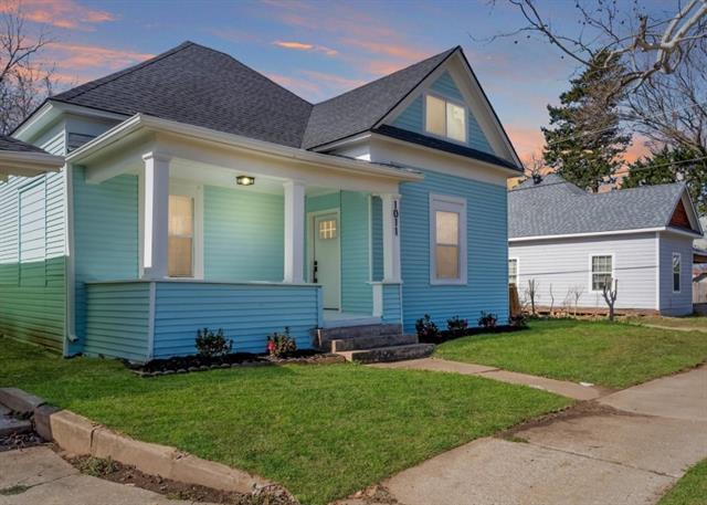 property at 1011 S Armstrong Ave