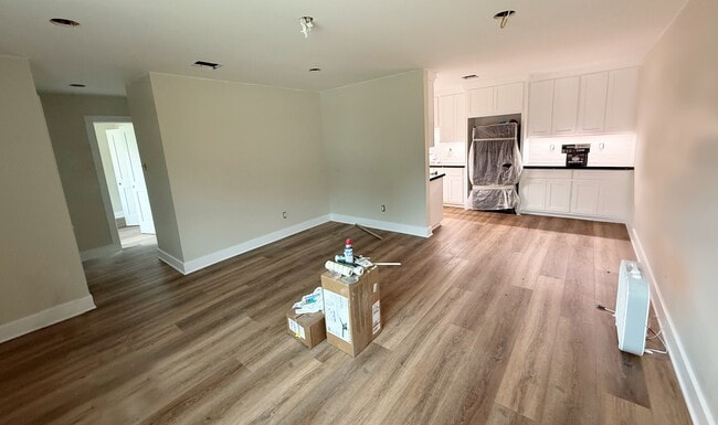 991 6th Street, Unit A in Somerville, TX - Building Photo - Building Photo