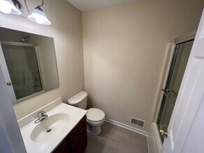11810 White Pine Dr in Hagerstown, MD - Building Photo - Building Photo