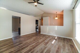591 Courtland Ln in Pickerington, OH - Building Photo - Building Photo