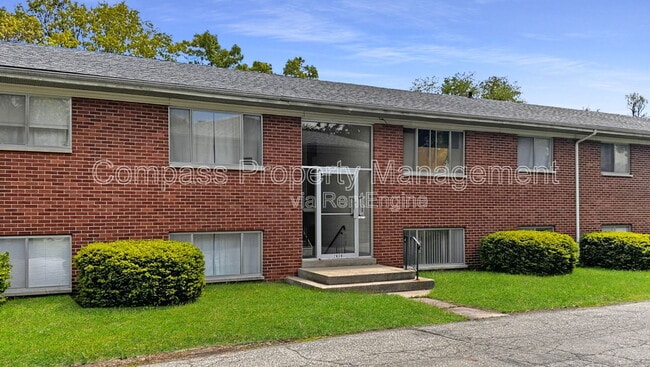 property at 2847 S Burdick St