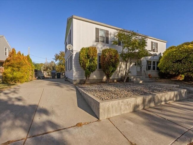710 Van Giesen in Richland, WA - Building Photo - Building Photo