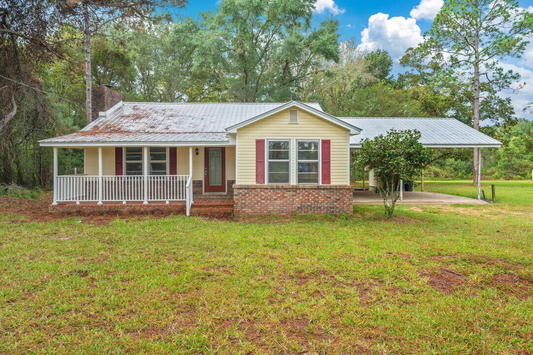 34 Goodwin Rd in Defuniak Springs, FL - Building Photo