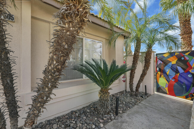 74505 Coral Bell Cir in Palm Desert, CA - Building Photo - Building Photo