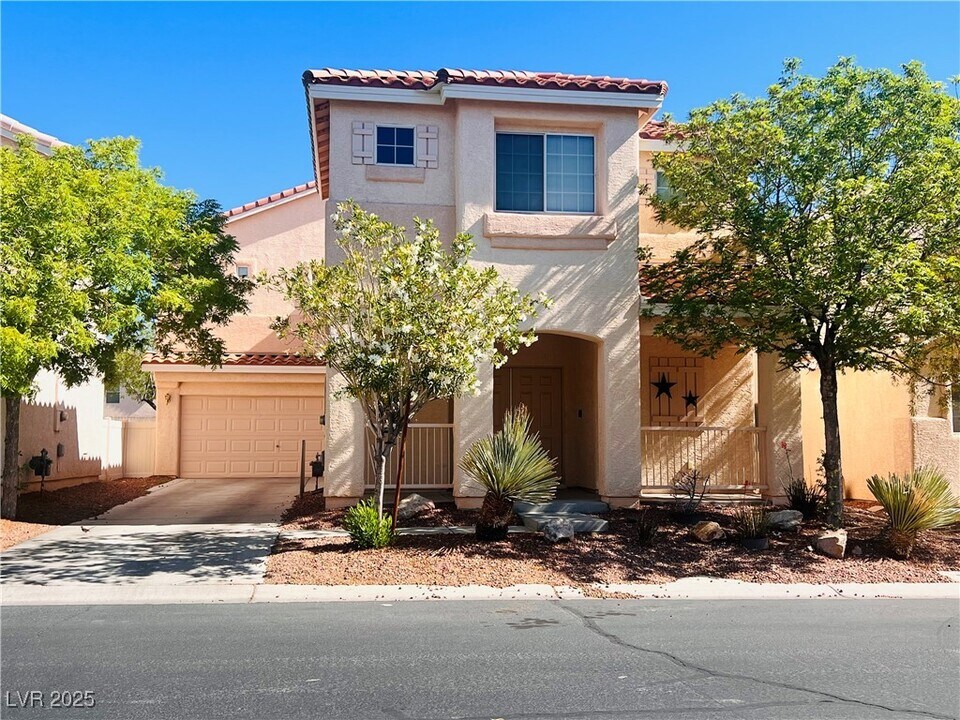8964 Tom Noon Ave in Las Vegas, NV - Building Photo