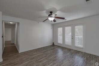 Riverfront in Mount Holly, NC - Foto de edificio - Interior Photo