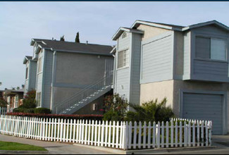 Dolphin Village in Oceanside, CA - Building Photo - Building Photo