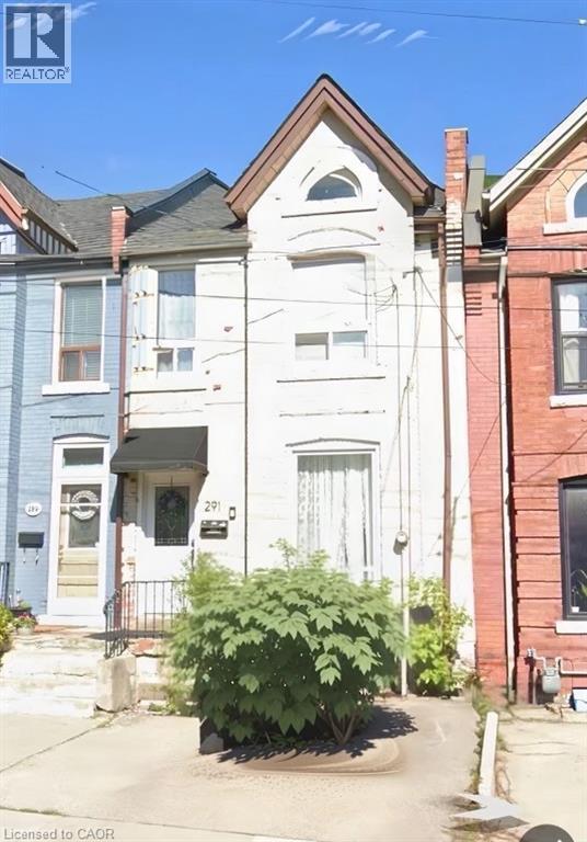 property at 291 Bay St N