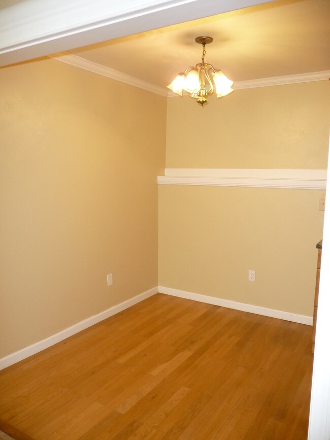 3021 NE 140th St-Unit -8 in Seattle, WA - Building Photo - Building Photo