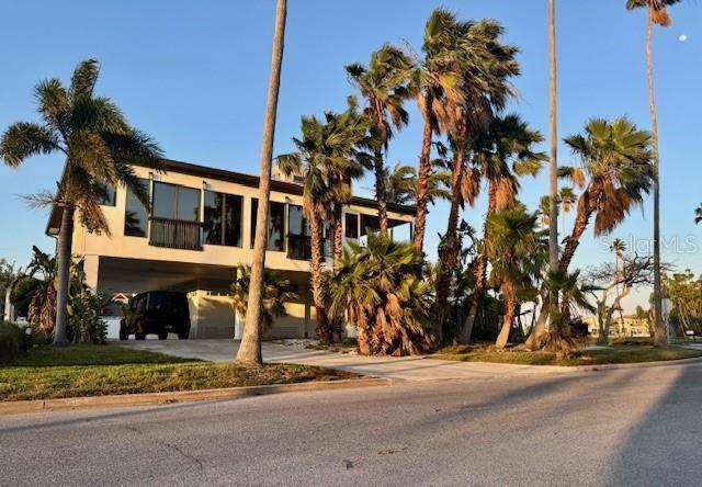 property at 3203 DE BAZAN Ave