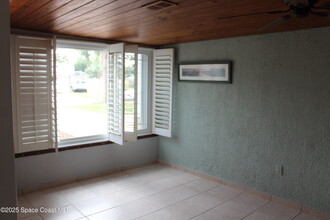 394 Royal Palm Dr in Melbourne, FL - Building Photo - Building Photo