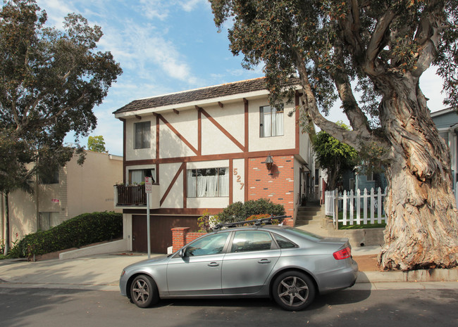 527 Hill St in Santa Monica, CA - Building Photo - Building Photo