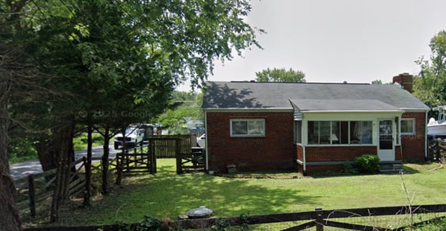 property at 213 Poplar Ave