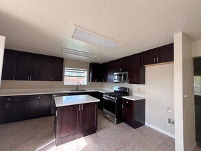 3401 Cassie Ln in Ceres, CA - Building Photo - Building Photo