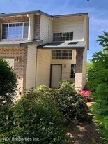 4225 SE Oak St in Hillsboro, OR - Building Photo