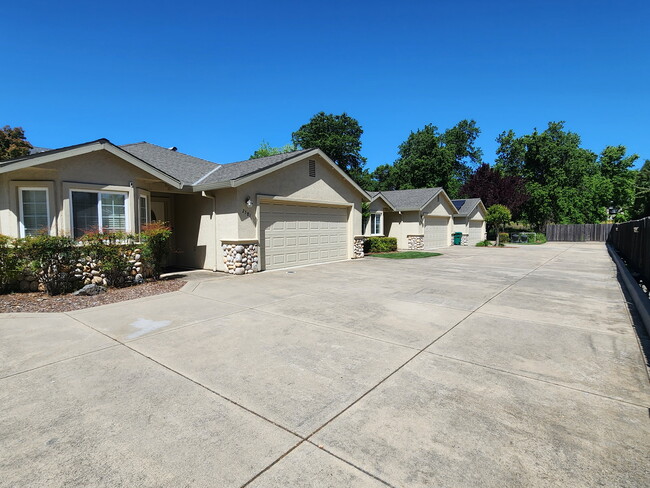 2581 Greenwood Ln in Cameron Park, CA - Building Photo - Building Photo