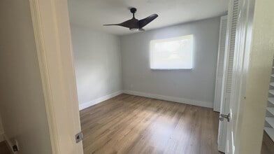 1867 Windsor Dr in North Palm Beach, FL - Building Photo - Building Photo