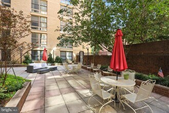 1260 21st St NW in Washington, DC - Building Photo - Building Photo