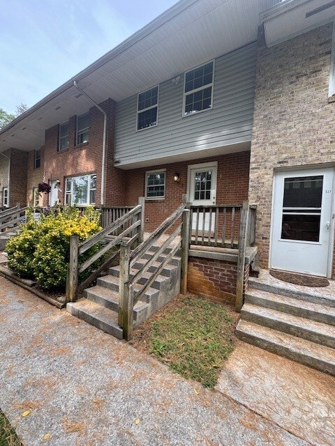 329 Skyline Pl in Front Royal, VA - Building Photo - Building Photo