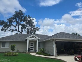 27171 Pine Ave in Bonita Springs, FL - Building Photo
