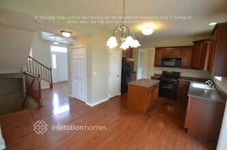 372 Sutton St in Yorkville, IL - Building Photo - Building Photo