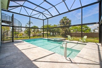 8003 Buccaneer Dr in Fort Myers Beach, FL - Building Photo - Building Photo