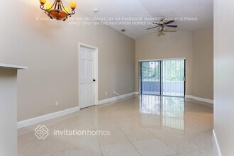 9 Cardiff Way in Boynton Beach, FL - Building Photo - Building Photo