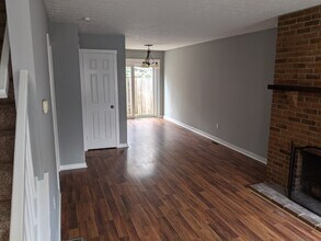440 Edinburgh Rd in Dublin, OH - Building Photo - Building Photo