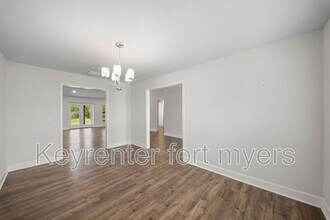 490 Windermere Dr in Lehigh Acres, FL - Building Photo - Building Photo