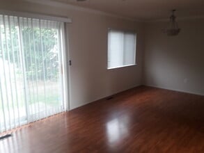 2300 Orchard Crest St in Shelby Township, MI - Building Photo - Building Photo