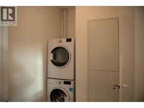 5681 Birney Ave in Vancouver, BC - Building Photo - Building Photo