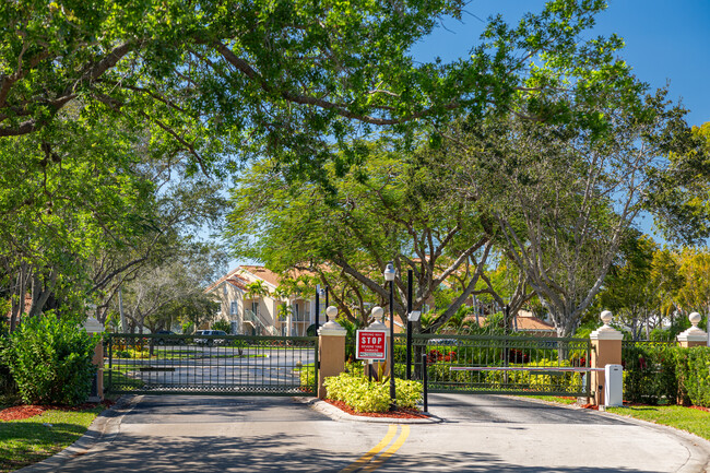 Enclave at Naples in Naples, FL - Building Photo - Building Photo