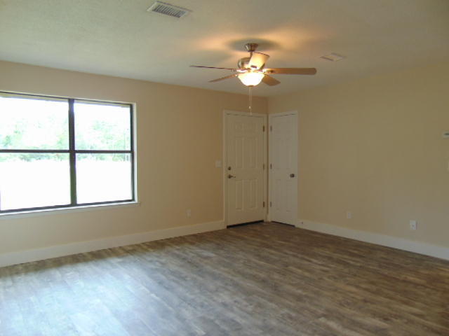 1952 Co Hwy 3280 in Freeport, FL - Building Photo - Building Photo